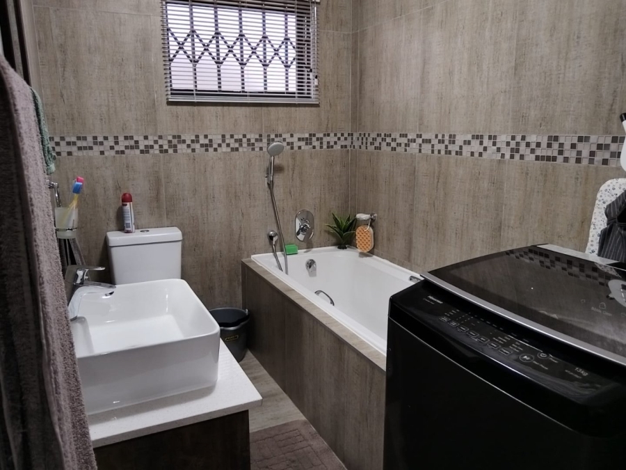 2 Bedroom Property for Sale in Estoire Free State